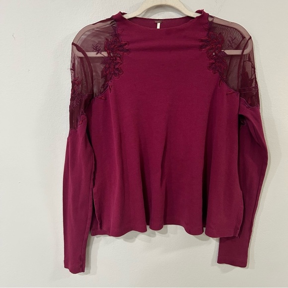 Free People Daniella Sheer Shoulder Long Sleeve Crewneck Top Blouse Size XS - Picture 4 of 8